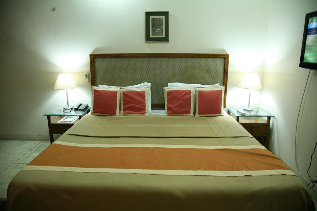 The Royal Residency Hotel New Delhi Exterior foto